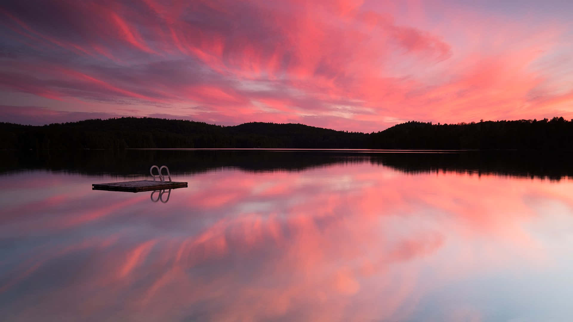 Glorious Reflection Of Pink Sky Wallpaper