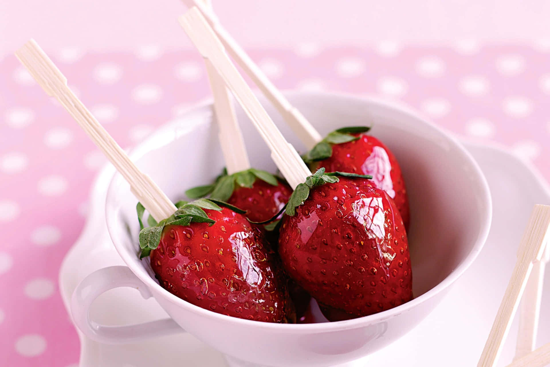 Glossy Chocolate Dipped Strawberries Wallpaper