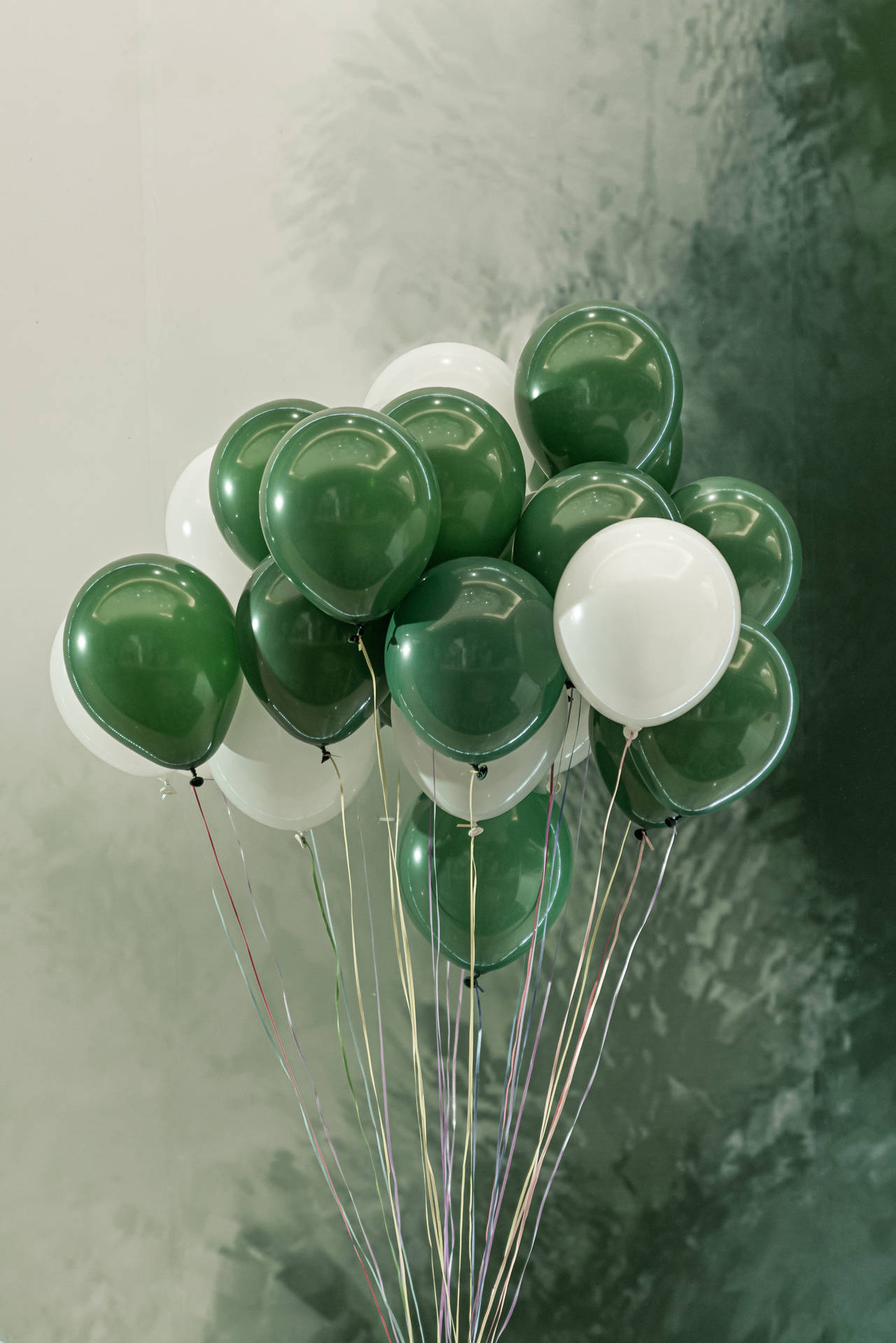 Glossy White Green Balloons Wallpaper