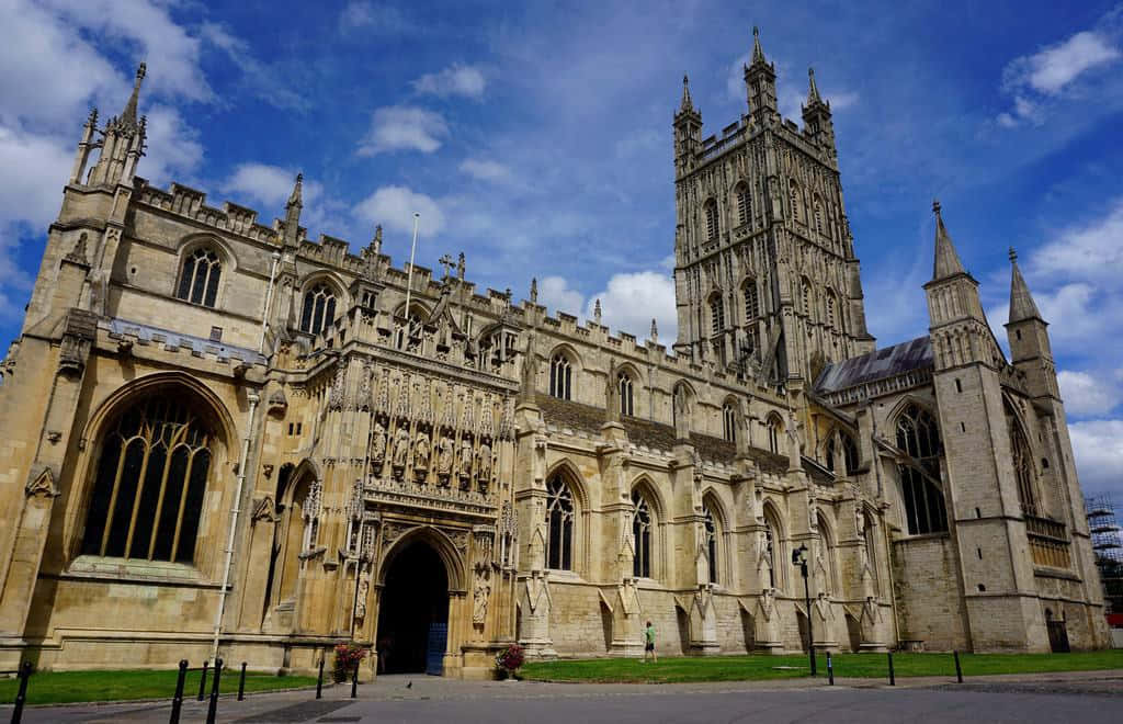 Gloucester Cathedral Exterior View Wallpaper