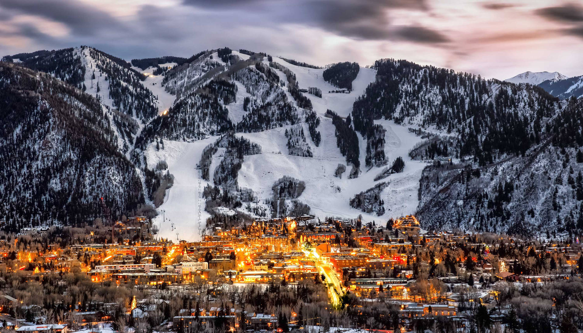 Glowing Ski Houses Aspen Colorado Wallpaper