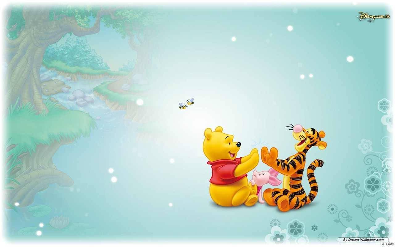 Glowing Winnie The Pooh And Friends Background