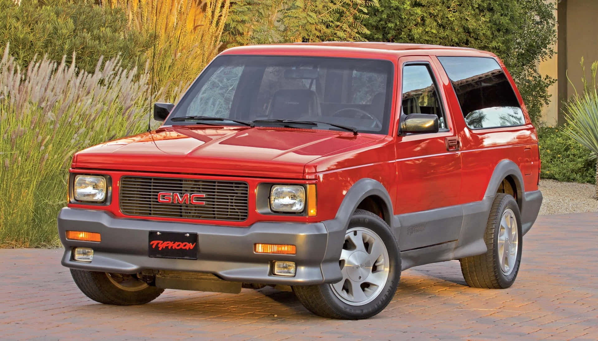 GMC Typhoon - Power and Performance in a Compact SUV Wallpaper