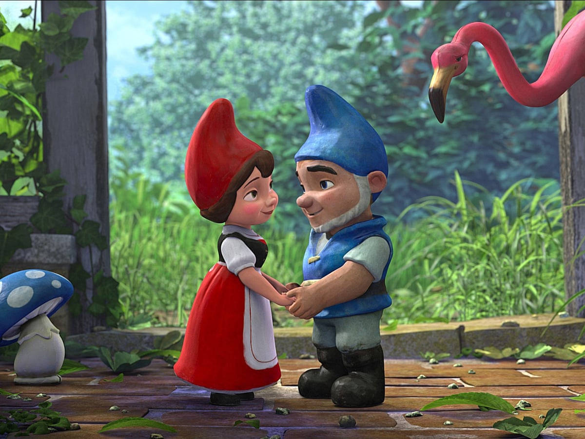 Gnomeo And Juliet Holding Each Other Wallpaper