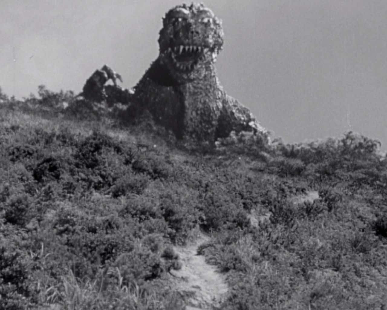 Godzilla 1954 wreaking havoc in Tokyo Wallpaper