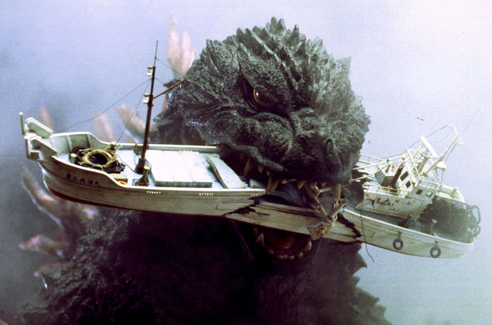Godzilla 2000 rampaging through the city Wallpaper