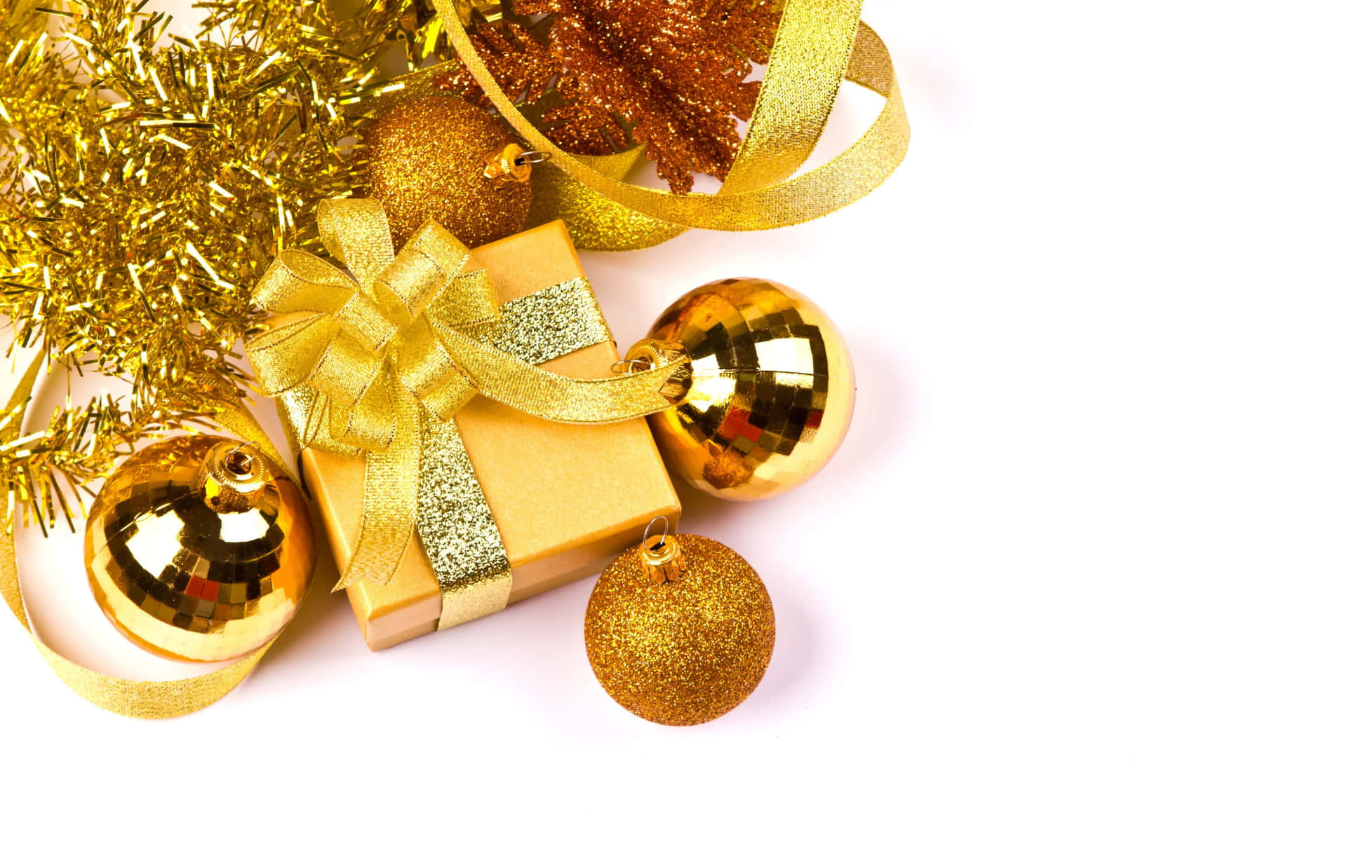A Beautiful Gold Christmas Background to Set the Mood