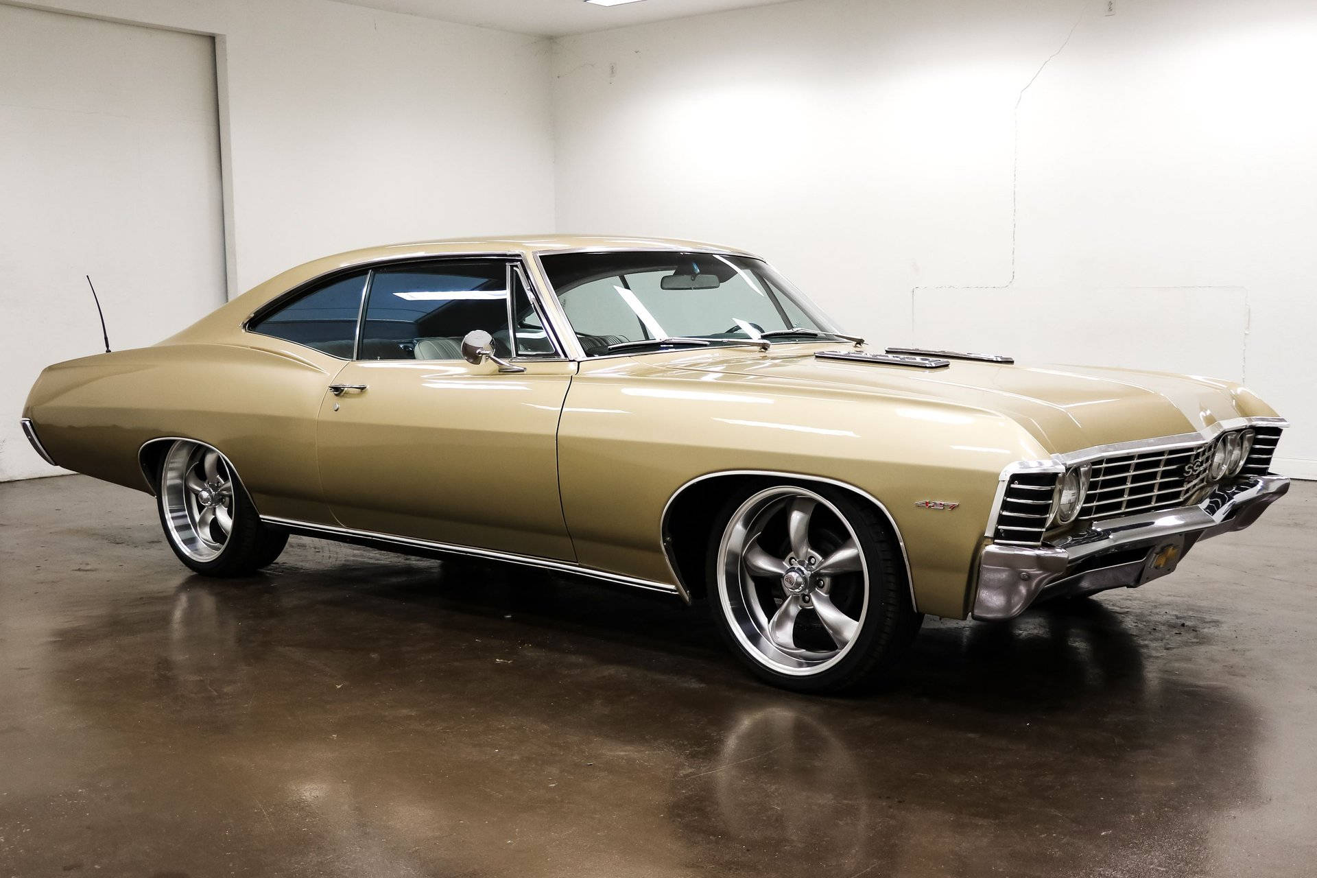 Download Gold Coupe Chevrolet Impala 1967 Wallpaper 