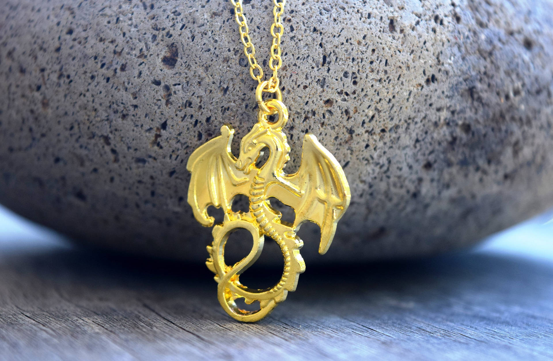 Gold Dragon Necklace Wallpaper