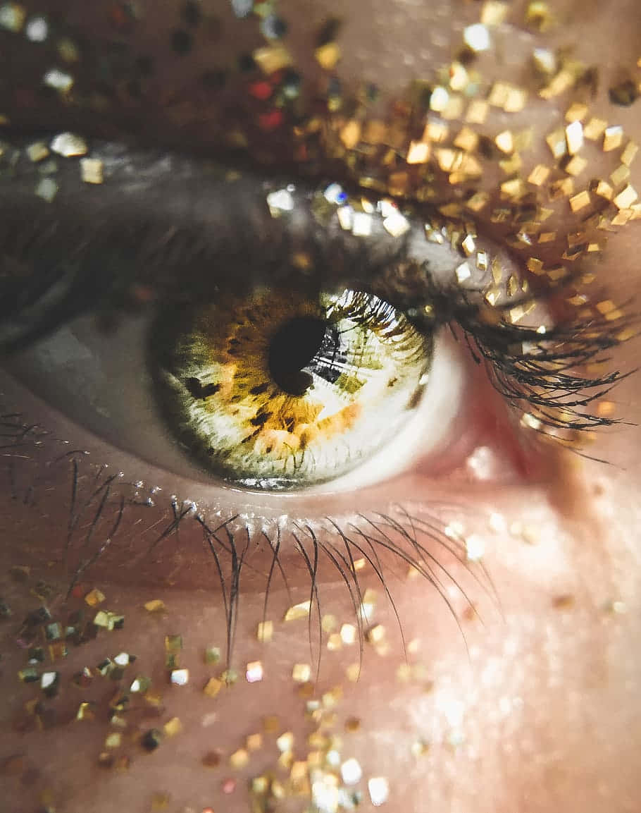 Beautiful Gold Eyelash Wallpaper