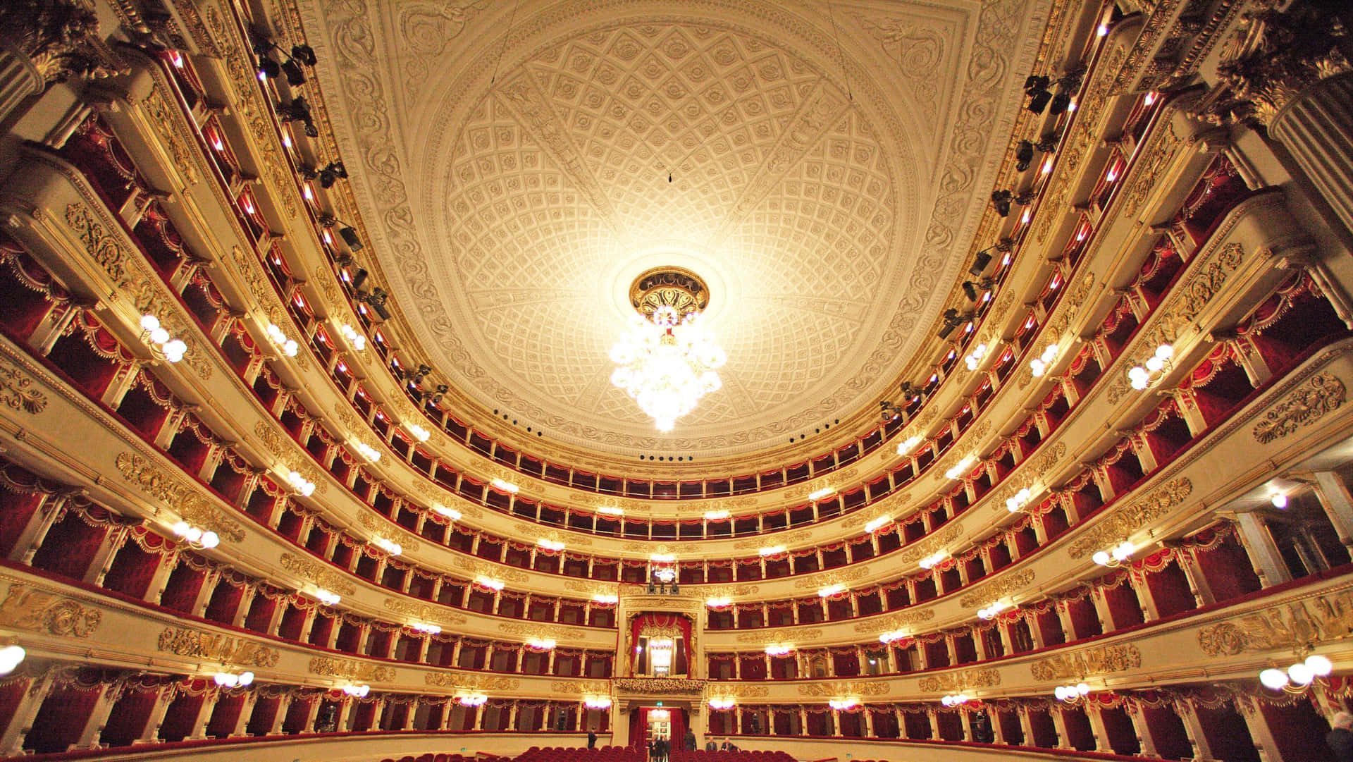 Guldinteriöreni La Scalas Operahus. Wallpaper