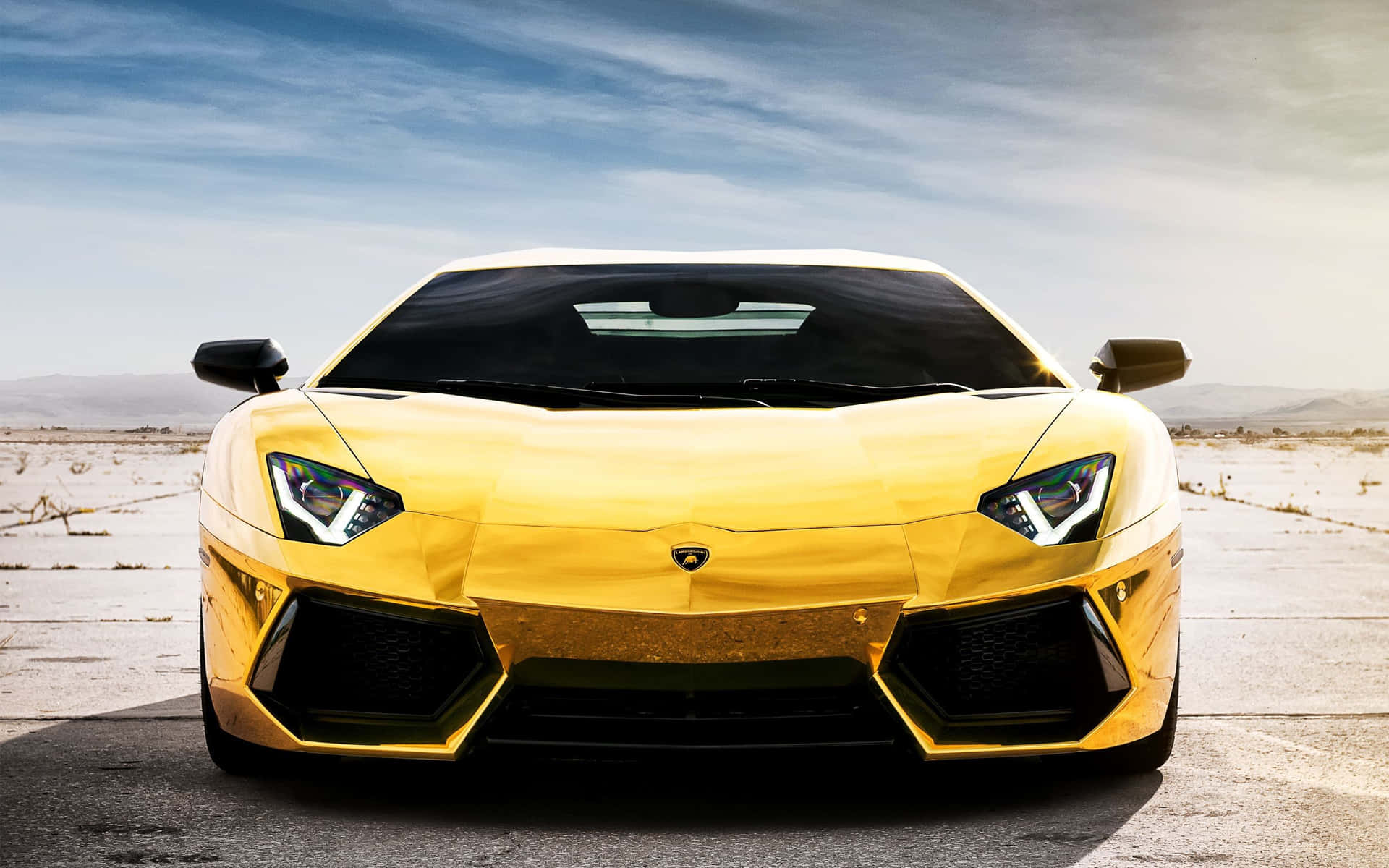 Exquisite-looking Yellow Gold Lamborghini Wallpaper