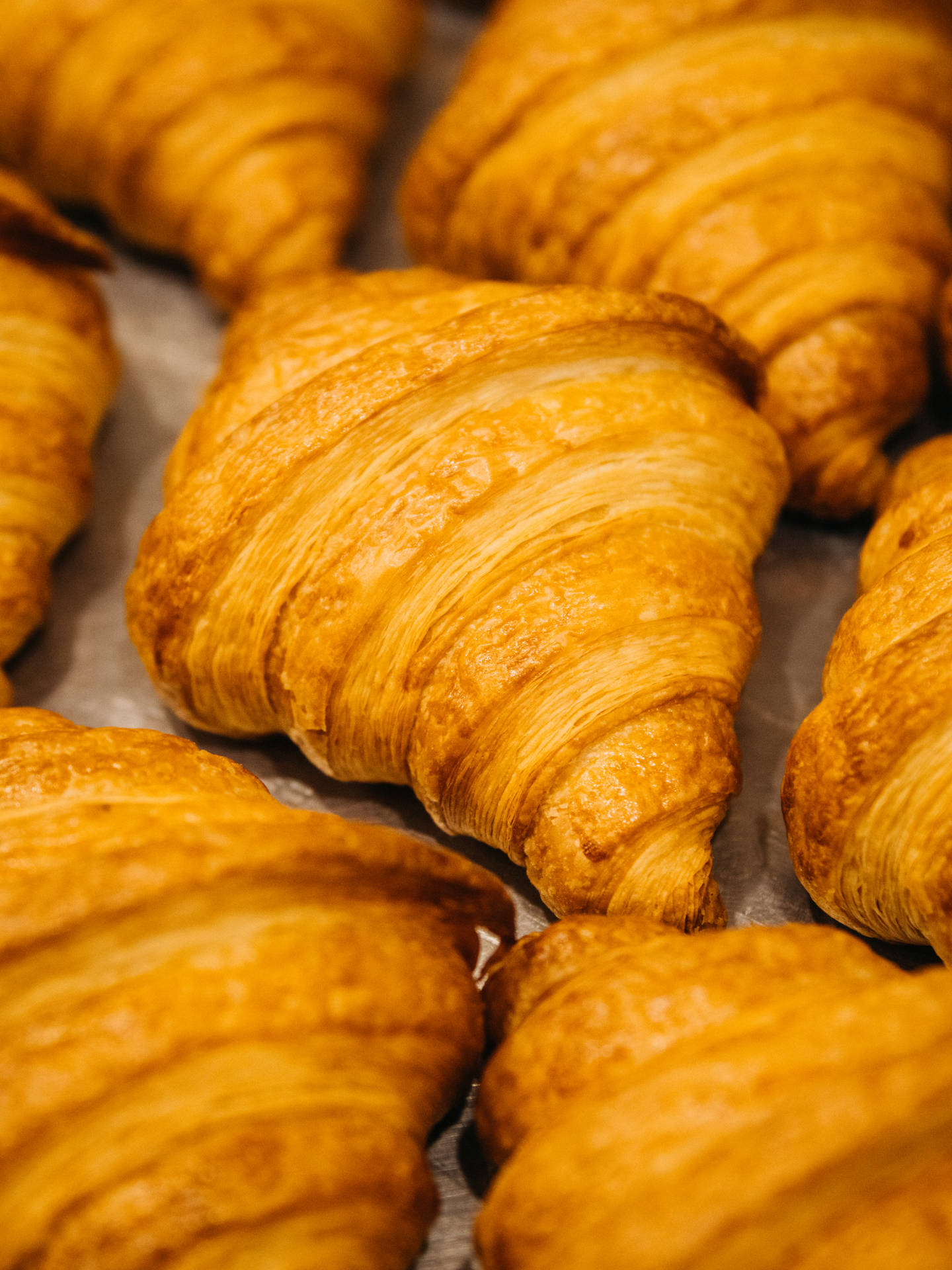 Gold-toasted Croissant Pastries Wallpaper
