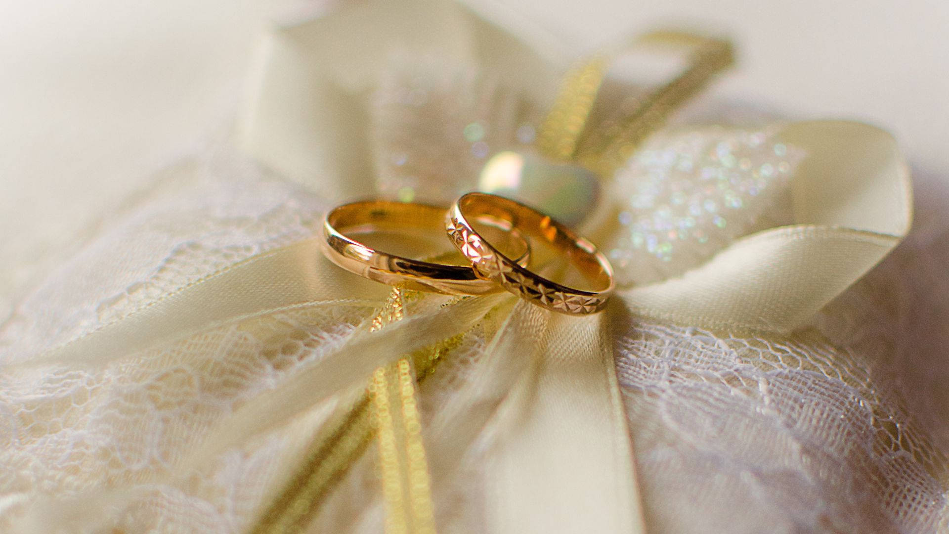 Gold Wedding Ring Wallpaper