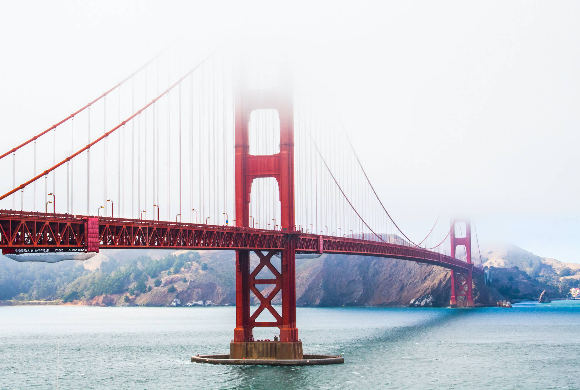 Golden Gate San Francisco Photograph With Fog Wallpaper