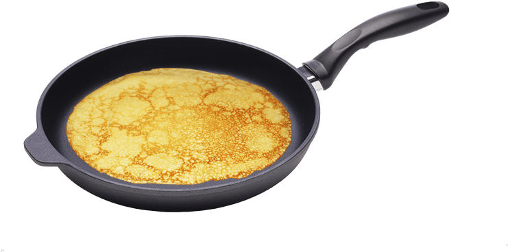 Golden Pancakein Frying Pan PNG