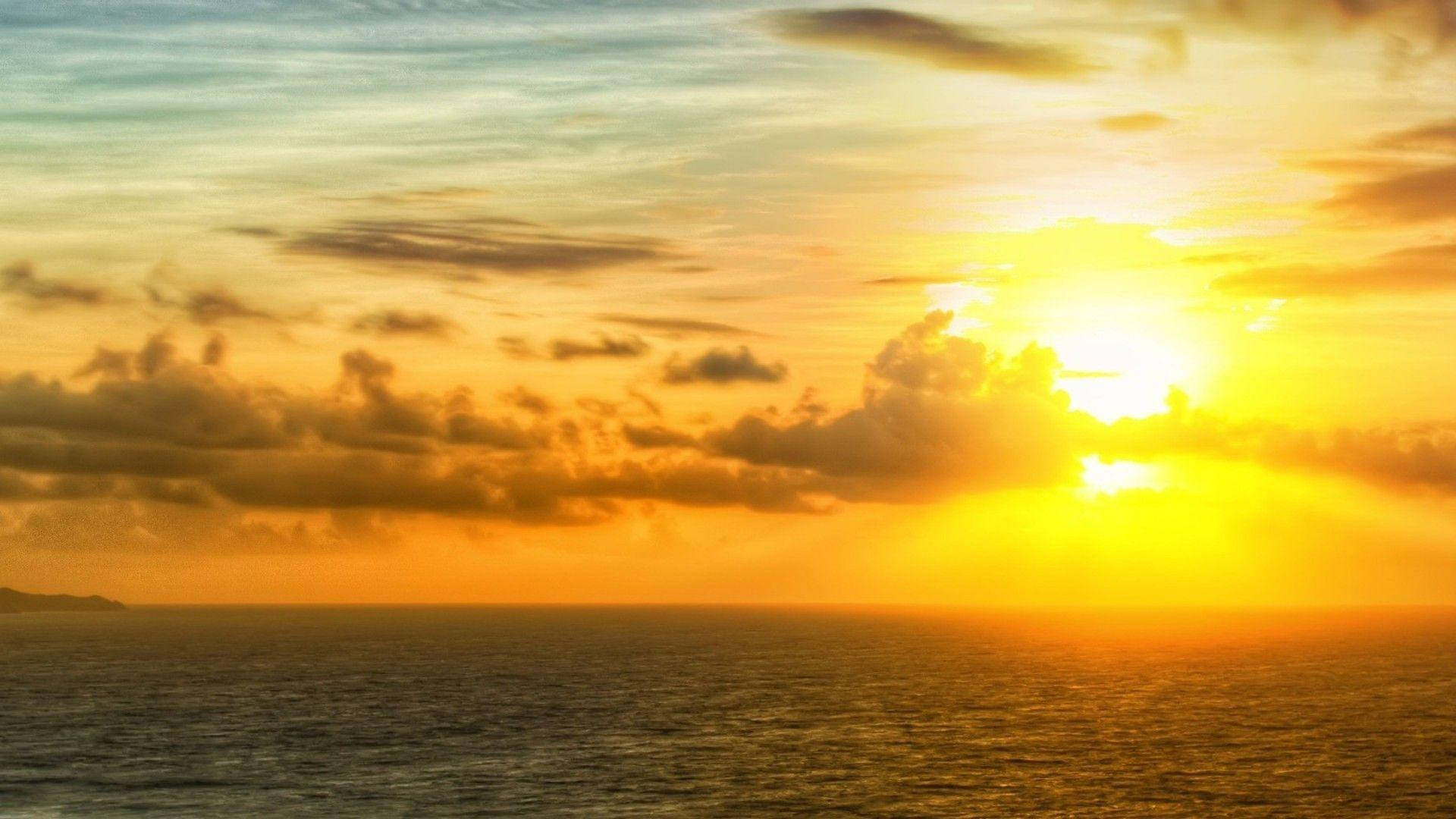 Golden Sunset Ocean Wallpaper