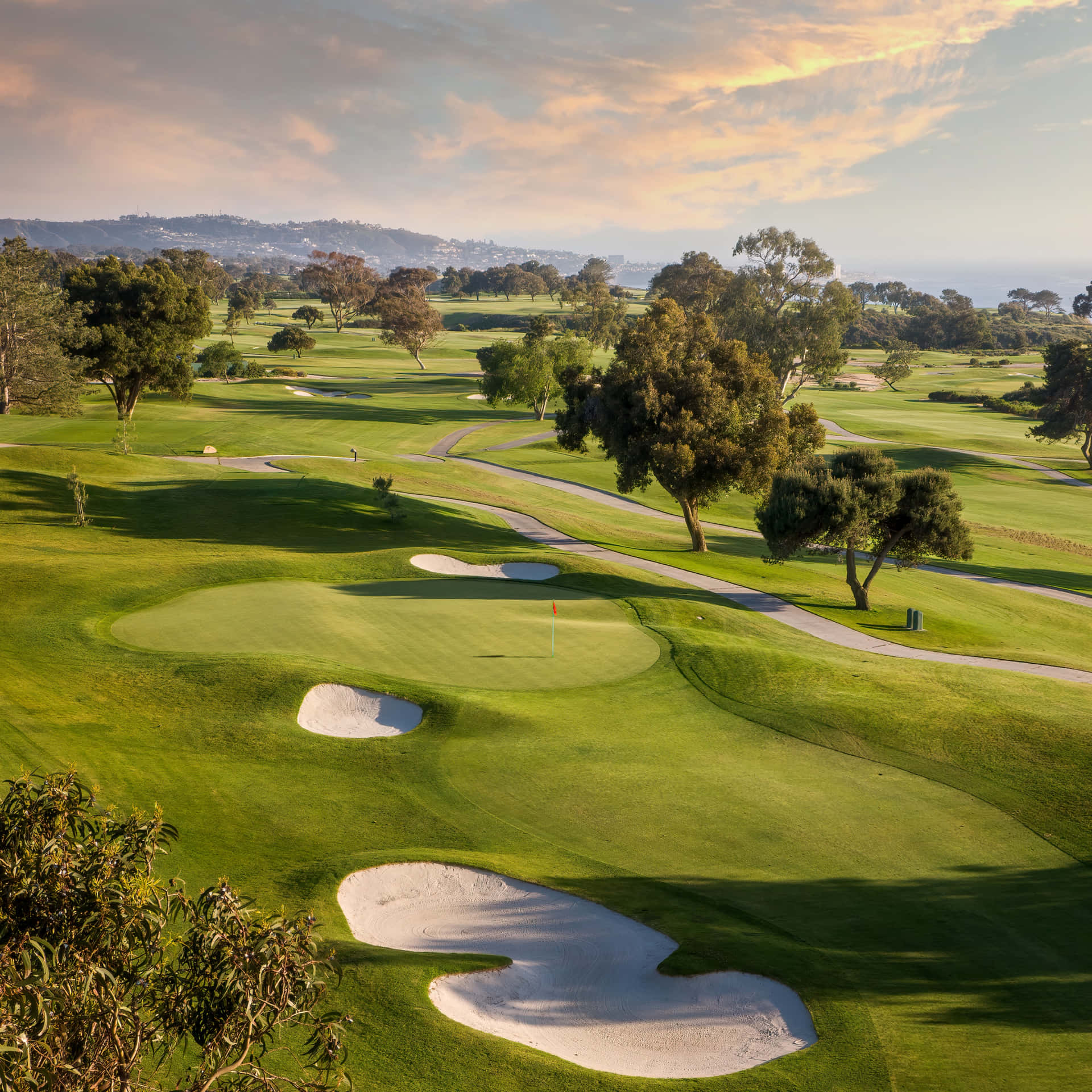 Challenge your golf game on a picturesque course