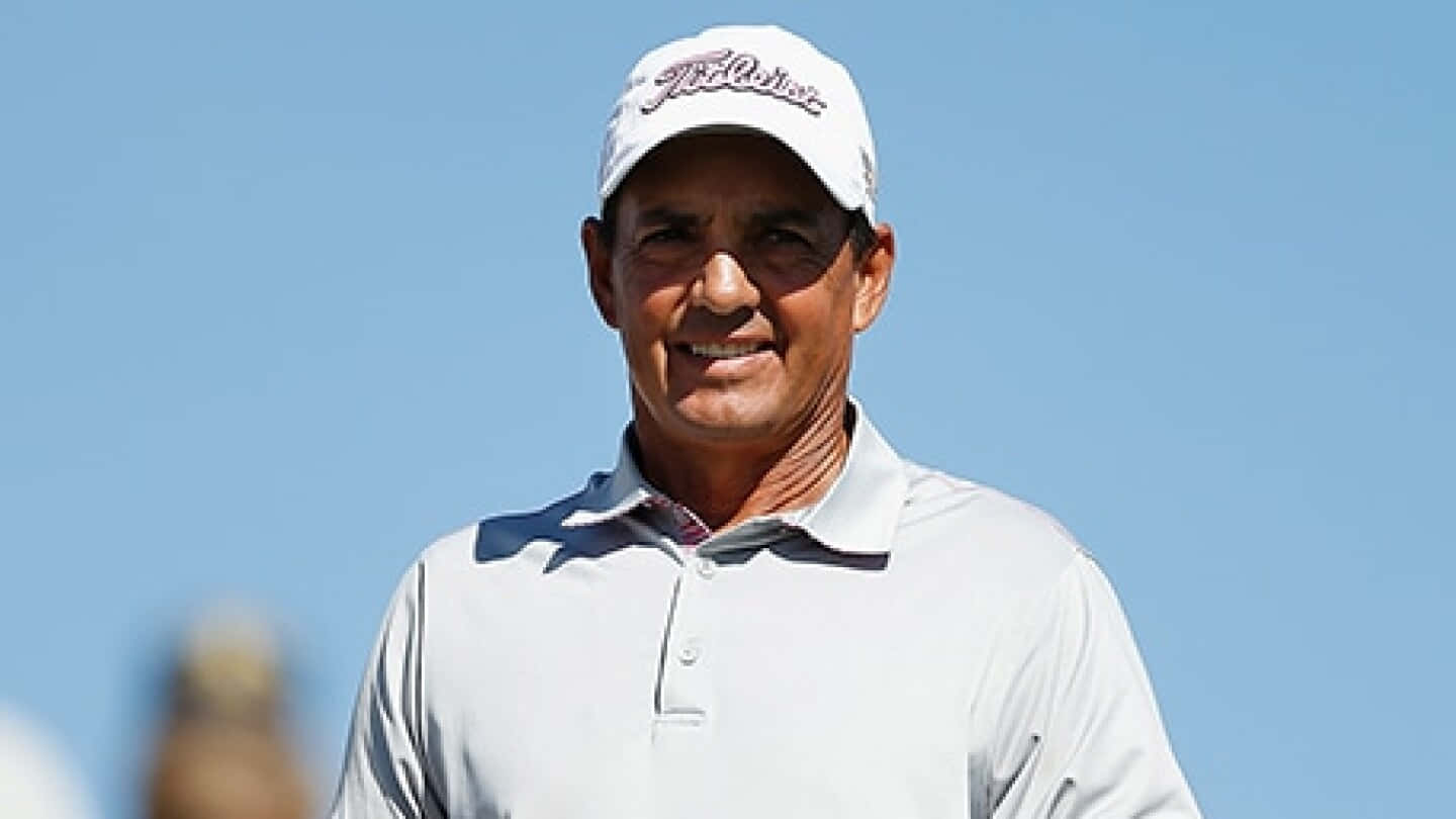 Golferin White Capand Shirt Wallpaper