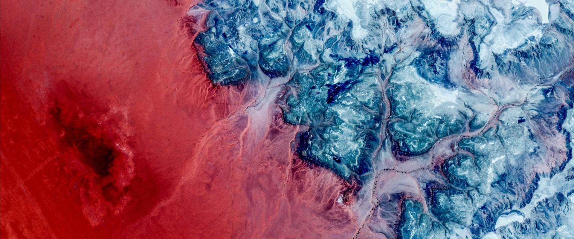 Gå til oplevelsen af ​​Google Earth saltvand damme lavet med luksuriøse materialer. Wallpaper