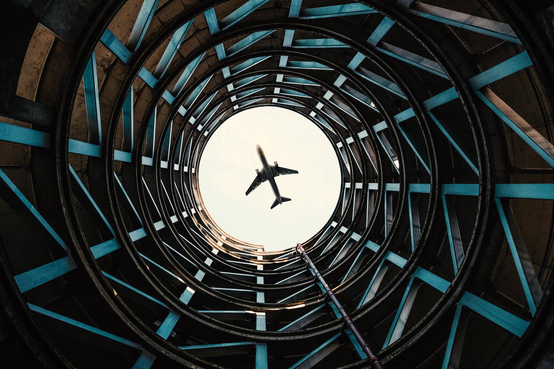 Majestic view through the Flight Tunnel Wallpaper