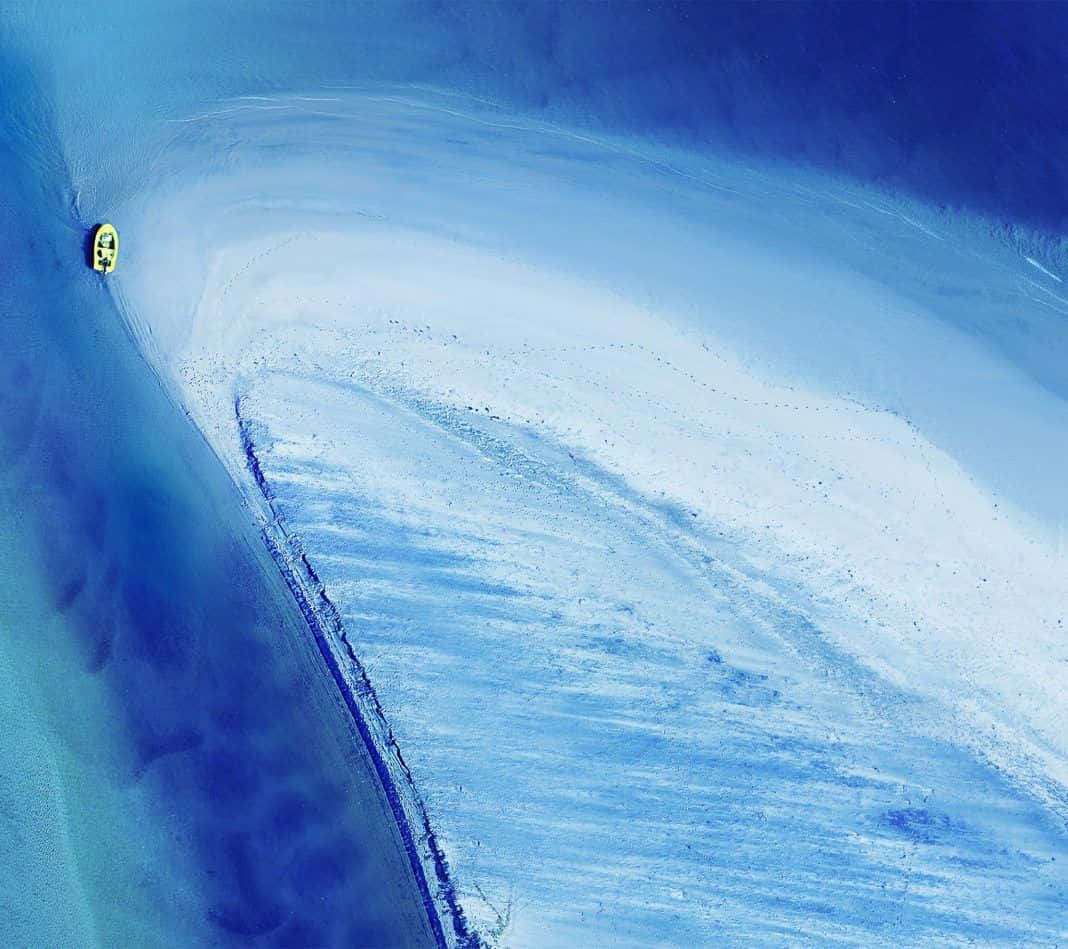 Google Pixel Water Boat Aerial View Wallpaper