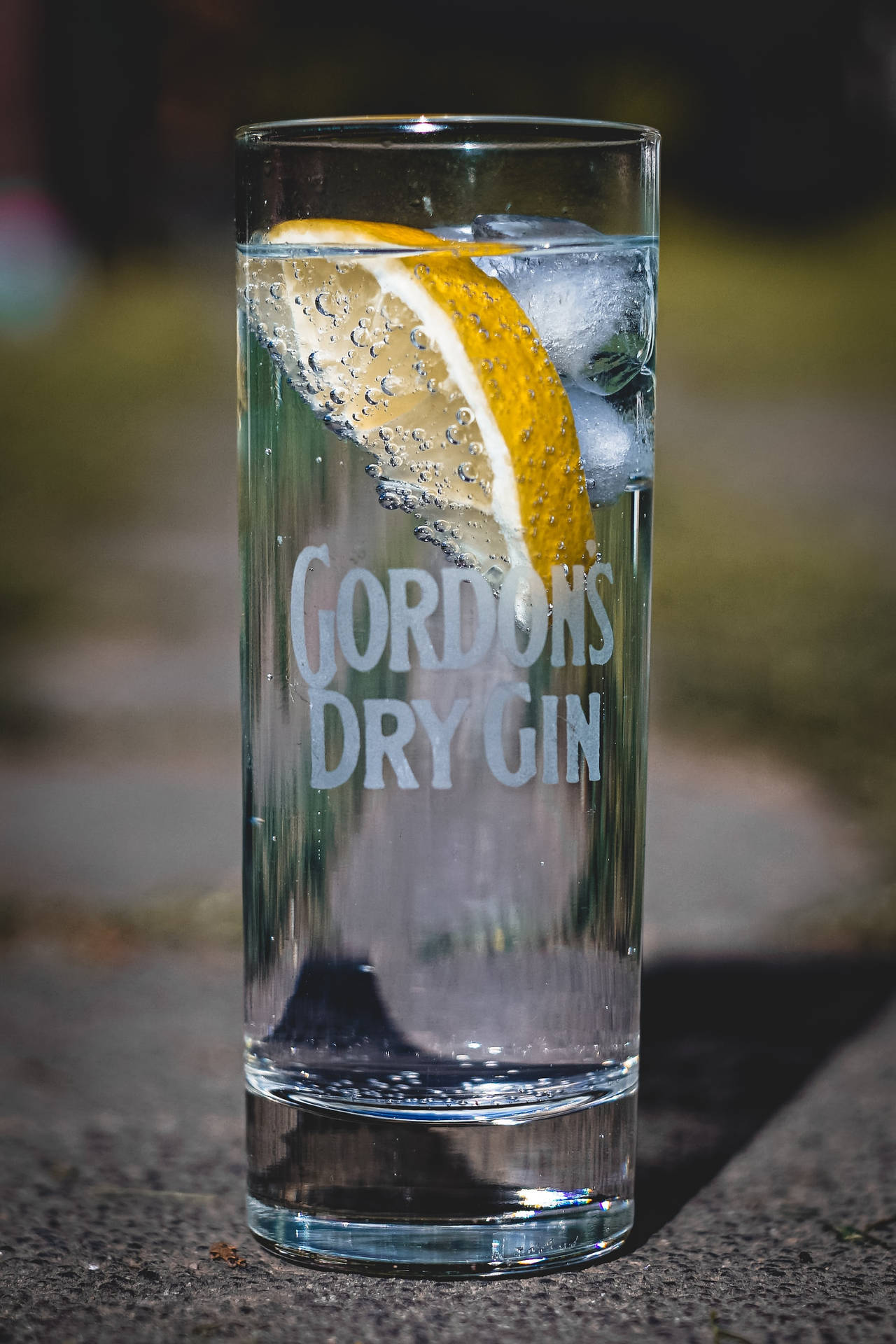 Gordon's Dry Gin Glass With Lemon Wallpaper