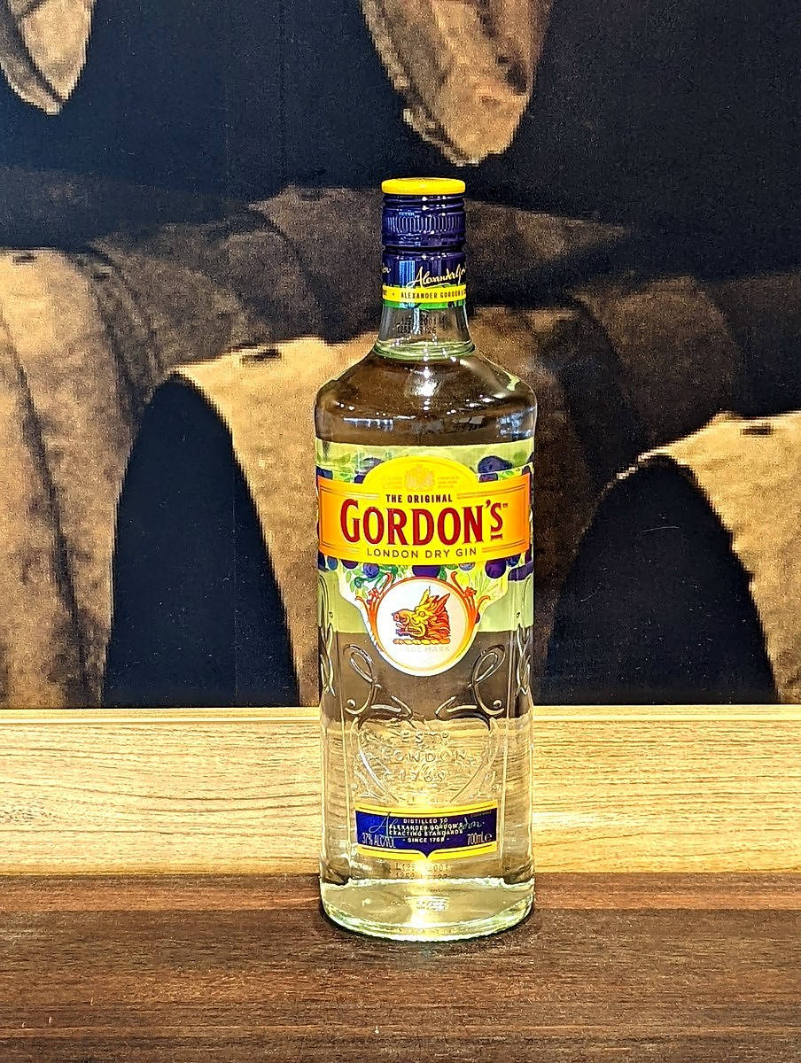 Gordon's London Dry Gin Wooden Bottle Wallpaper