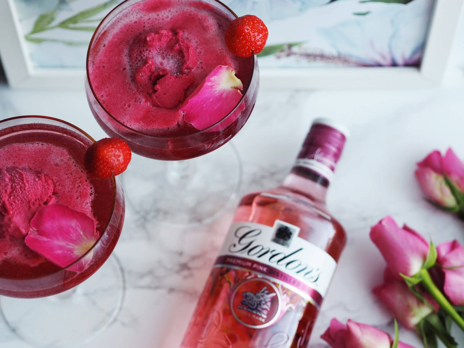 Gordon's Pink Gin Strawberries Cocktail Wallpaper