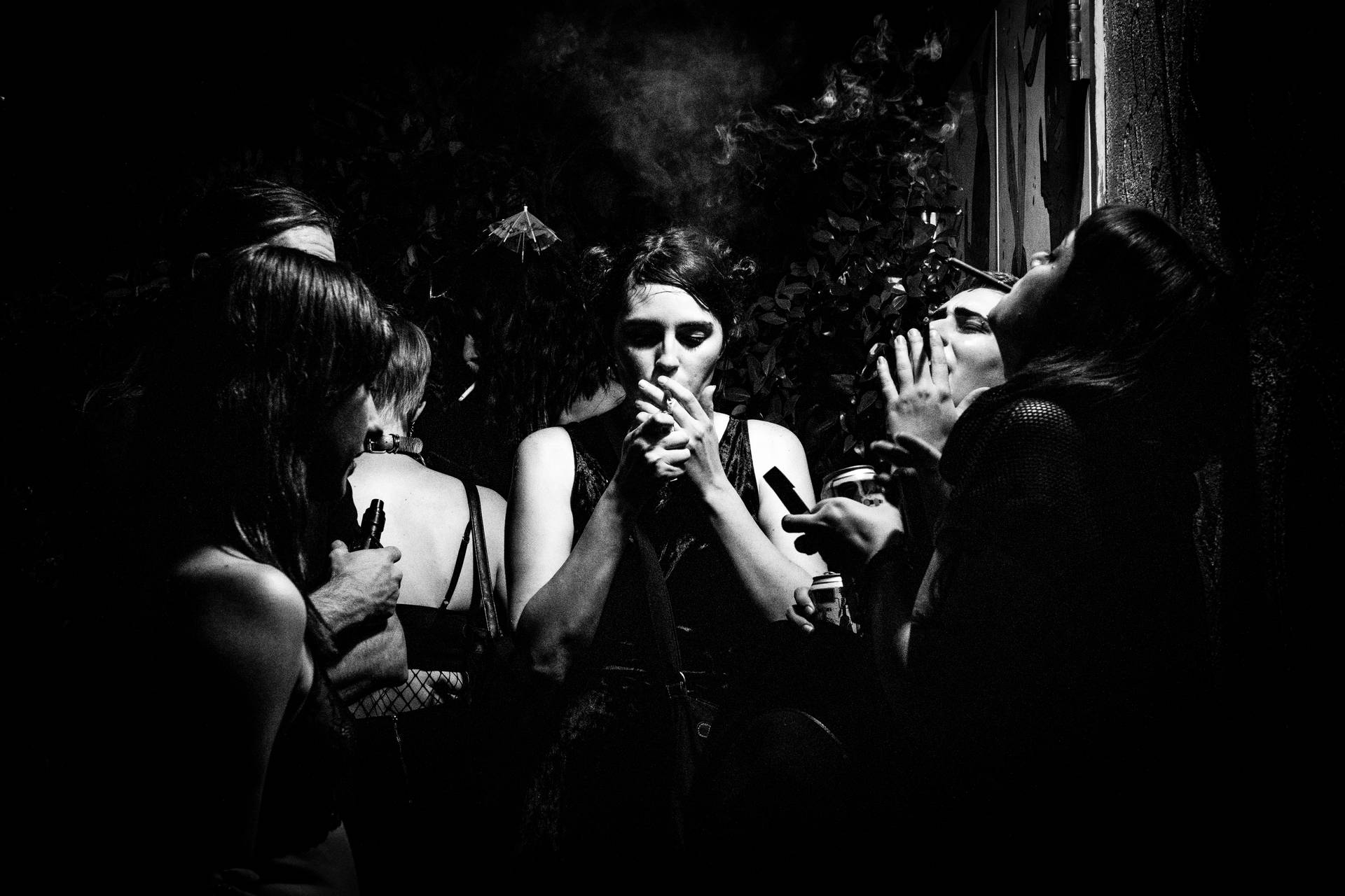Goth Smoking Party Wallpaper
