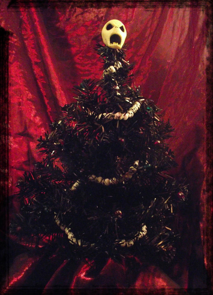 Einweihnachtsbaum Mit Einem Schädel Darauf. Wallpaper