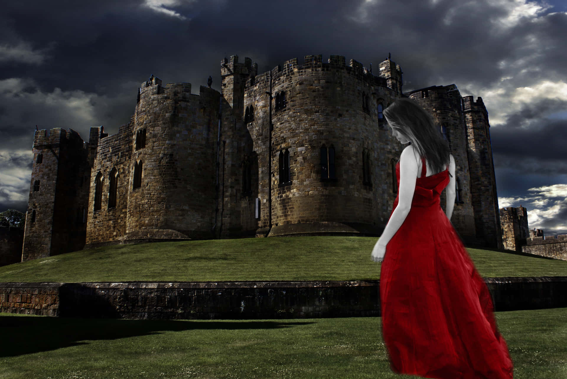 Dramatic Gothic Costume Photoshoot Wallpaper
