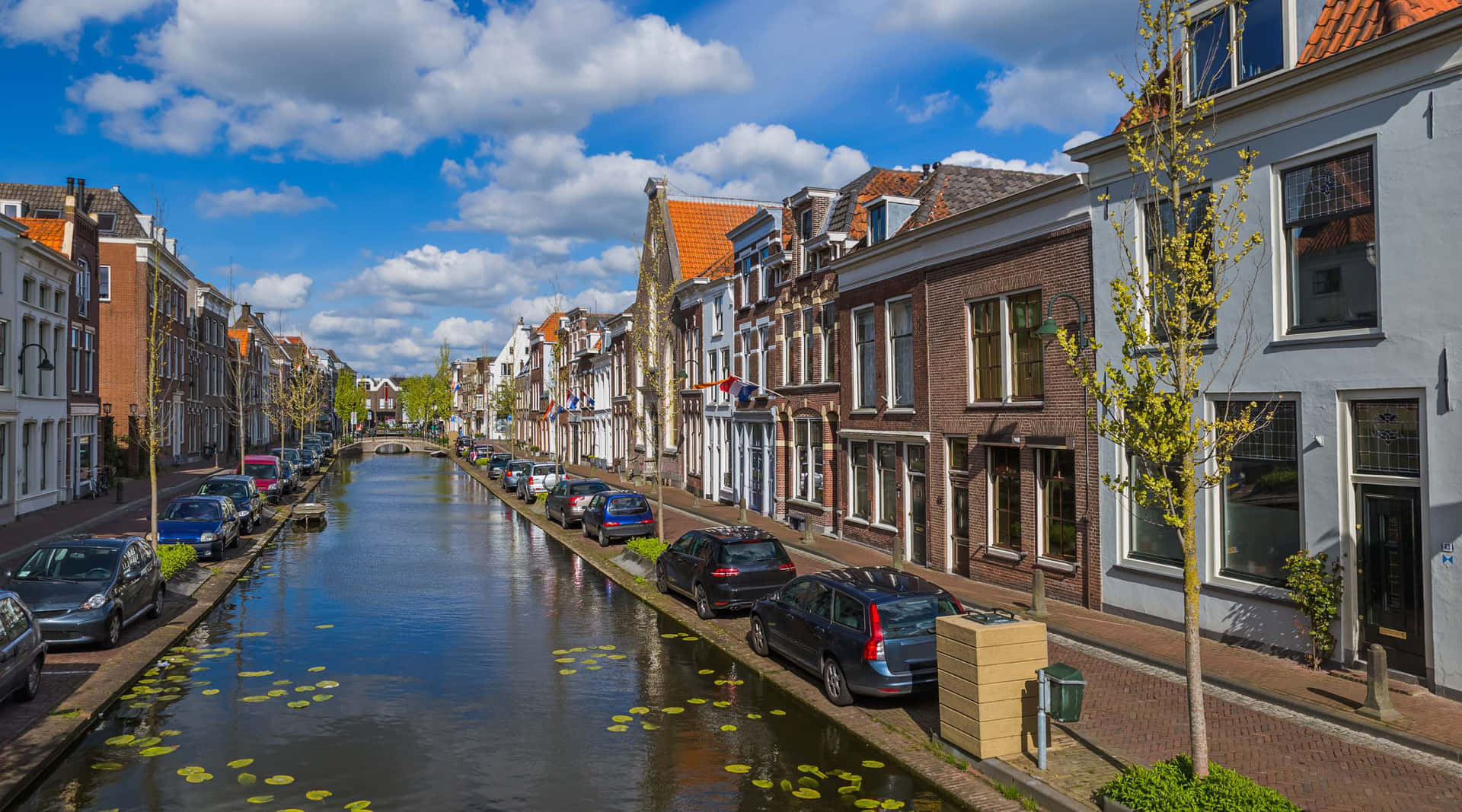 Download Gouda Canal View Netherlands Wallpaper | Wallpapers.com