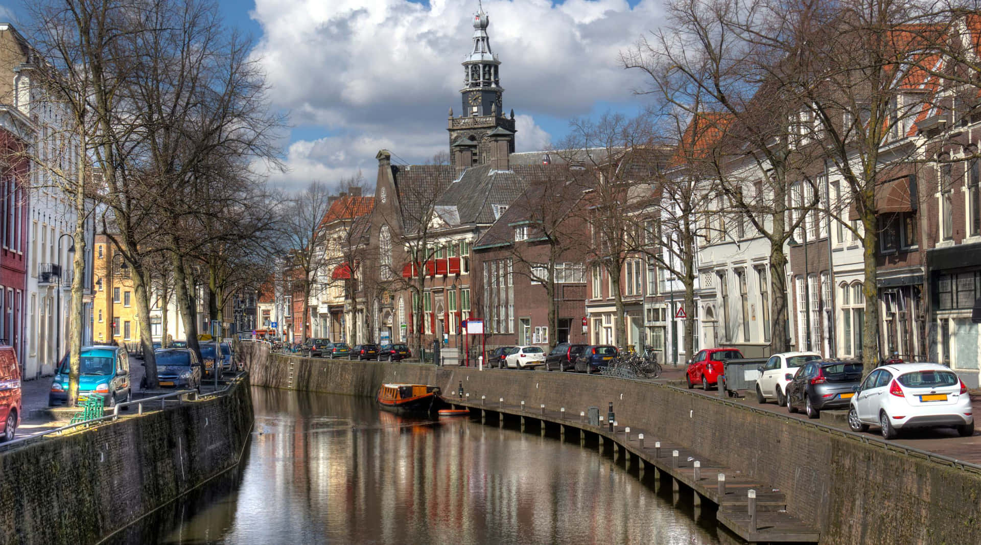 Gouda Historic City Canal Netherlands Wallpaper