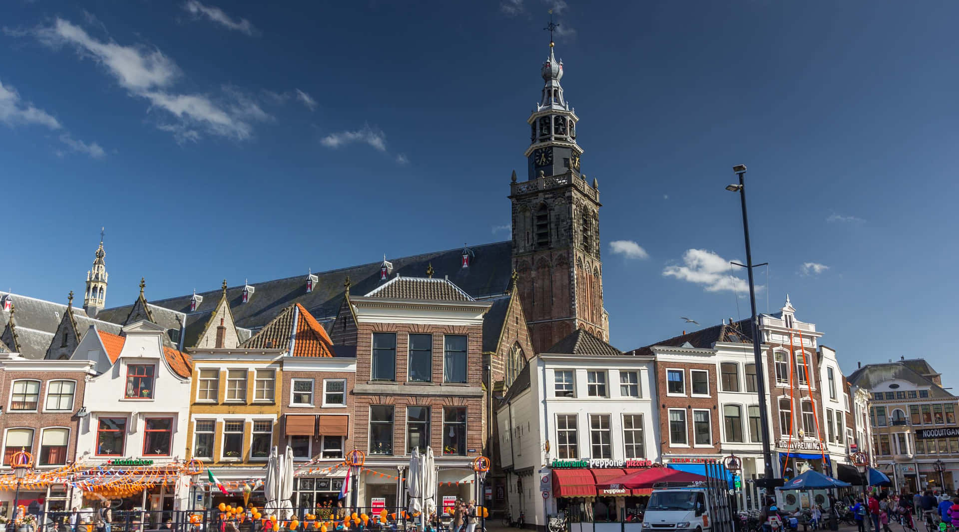 Gouda Market Squareand Historic Buildings Wallpaper