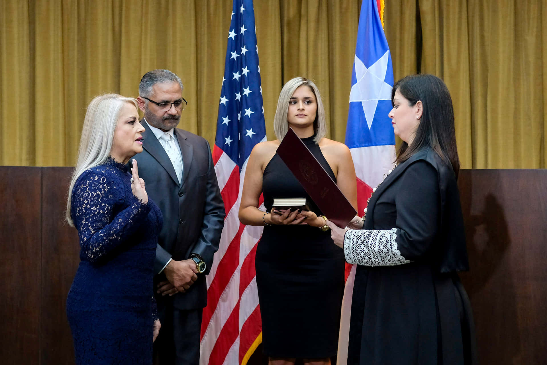 Governor Wanda Vázquez Garced Oath Taking Wallpaper