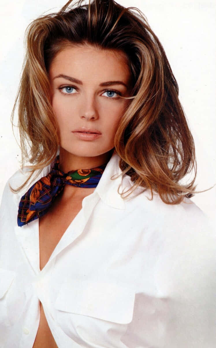 Graceful Beauty – A Portrait Of Paulina Porizkova Wallpaper