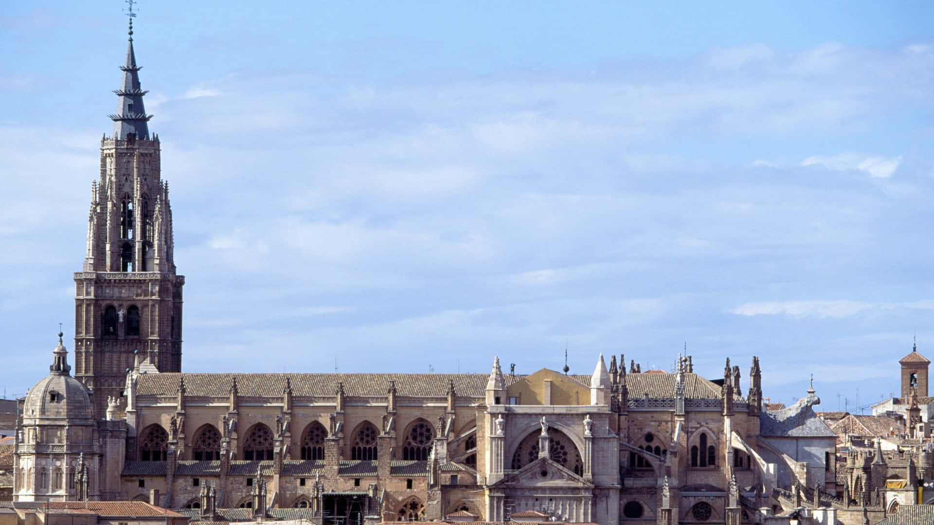 Großartigearchitektur Der Kathedrale Von Toledo Wallpaper