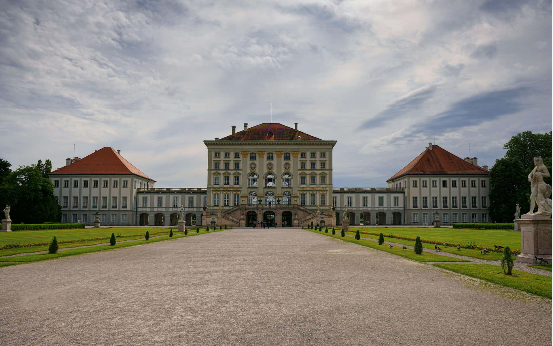 Grand Baroque Palace Front View Wallpaper