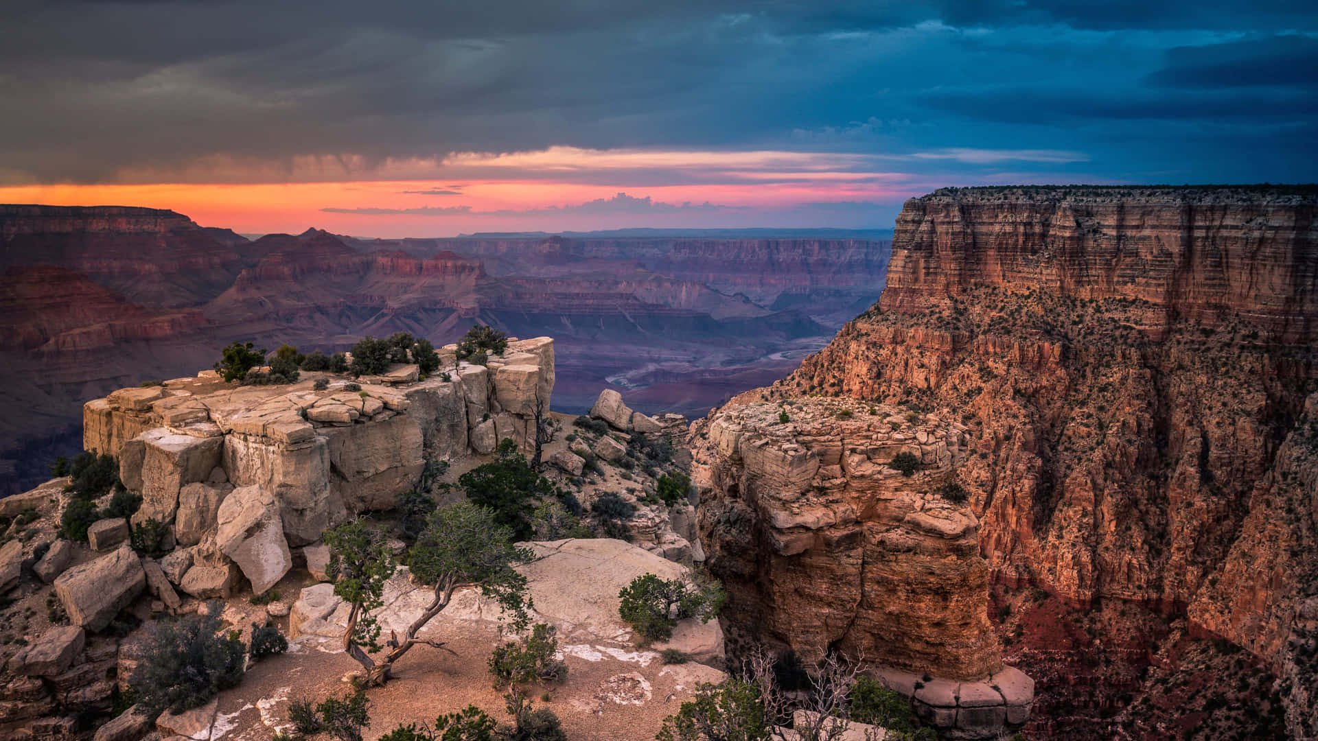 Coucher De Soleil Sur Les Falaises Du Grand Canyon 4k Fond d'écran