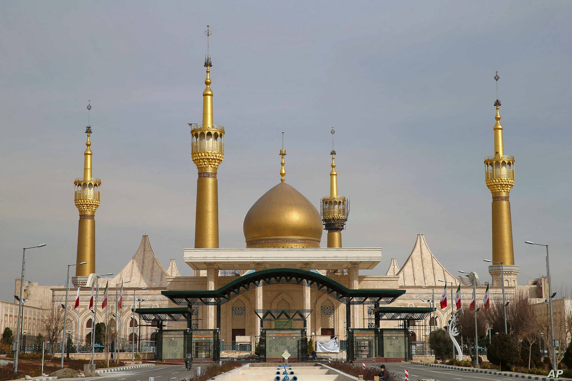 Grand Golden Mosque In Iran Wallpaper