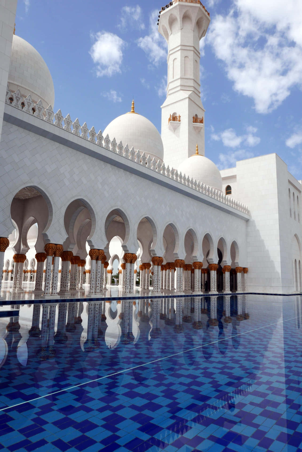 Grand_ Mosque_ Reflections.jpg Wallpaper