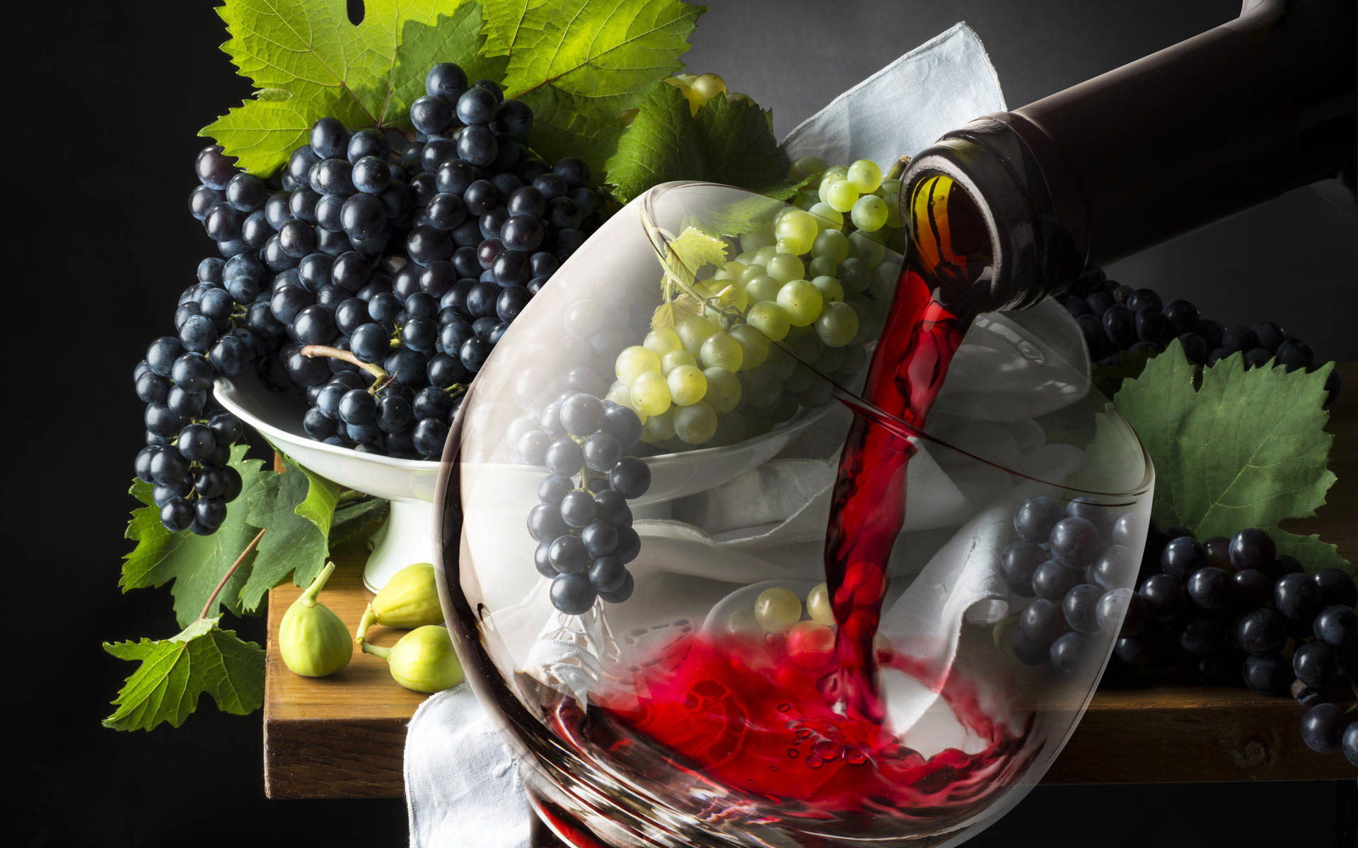 Grape Red Wine Wallpaper