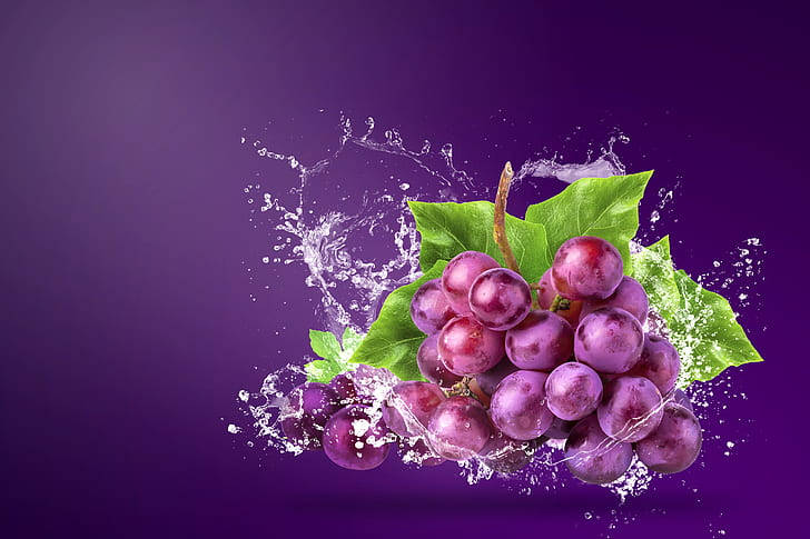 Grape Water Splash Wallpaper