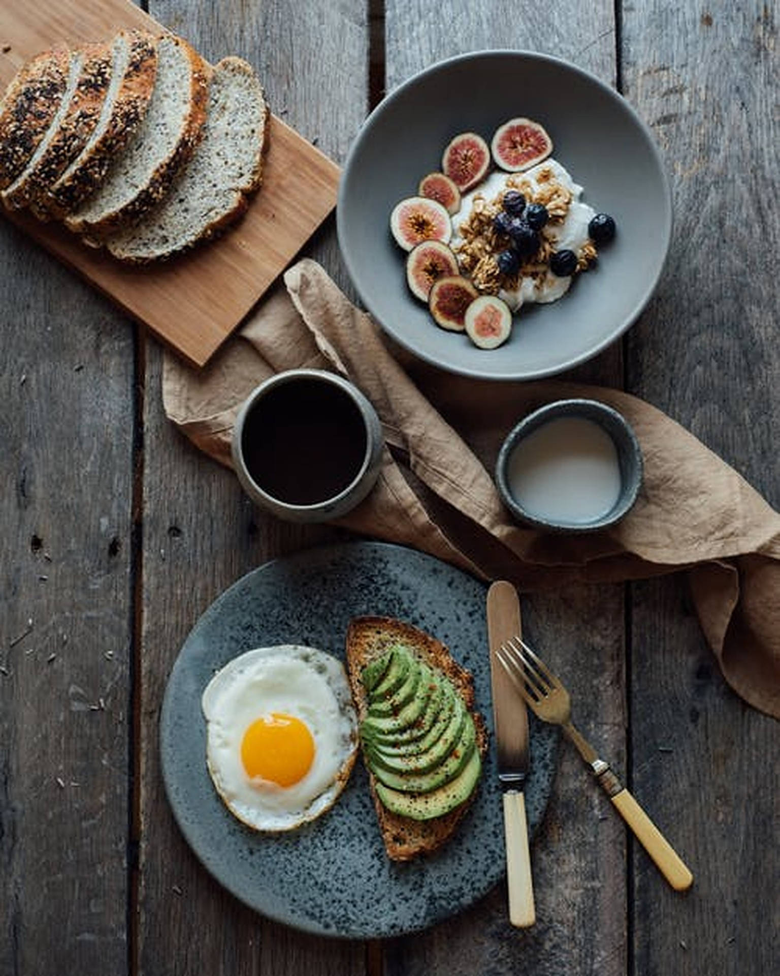 Delicious Breakfast on Gray Ceramic Plate Wallpaper