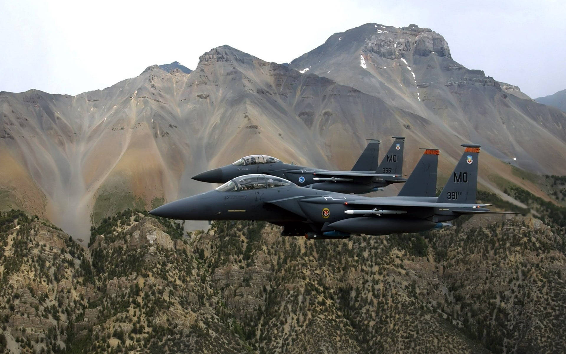 Gray F-15 Eagle Military Aircraft Desktop Wallpaper