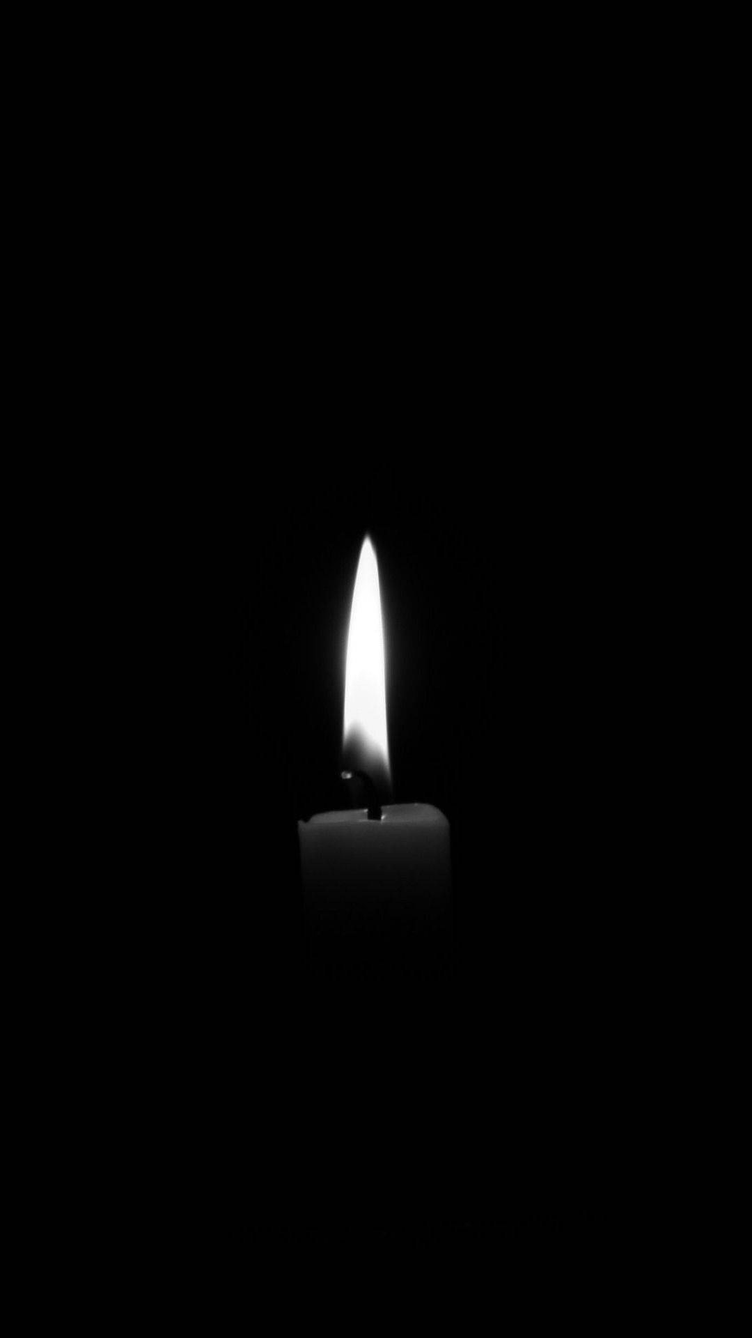 Grayscale Candle Wallpaper