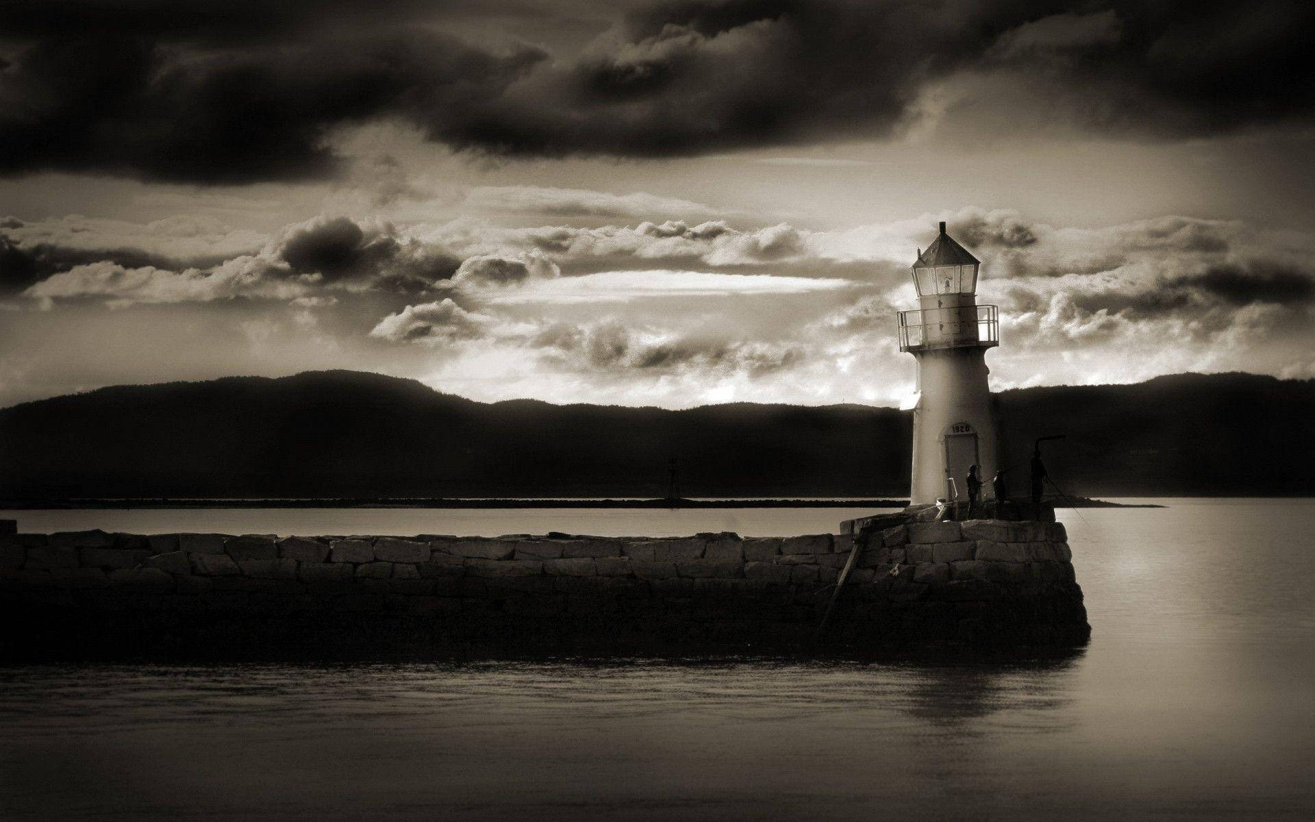 Grayscale Lighthouse Wallpaper