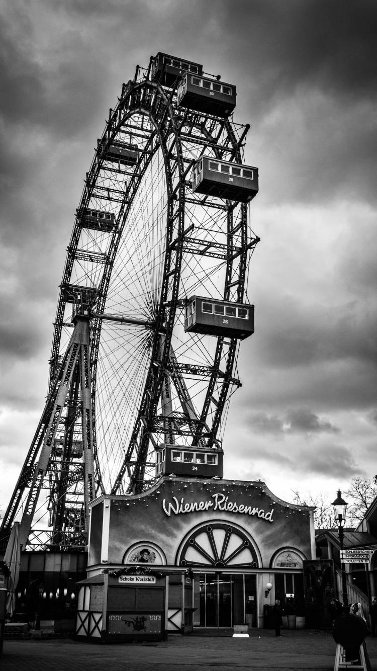 Download Grayscale Wiener Riesenrad Ferris Wheel Wallpaper | Wallpapers.com