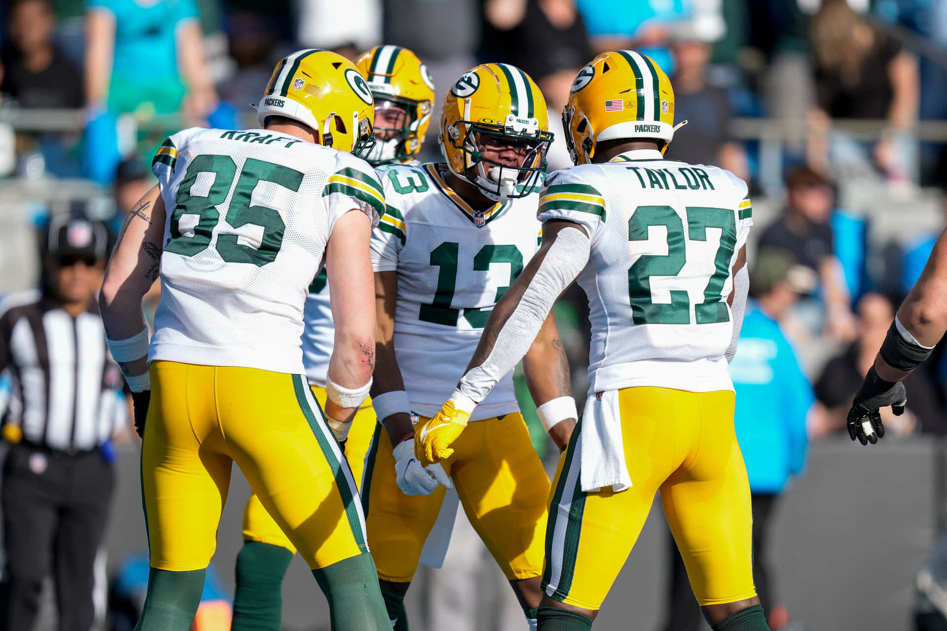 Green Bay Packers_ Huddle_ Discussion Wallpaper